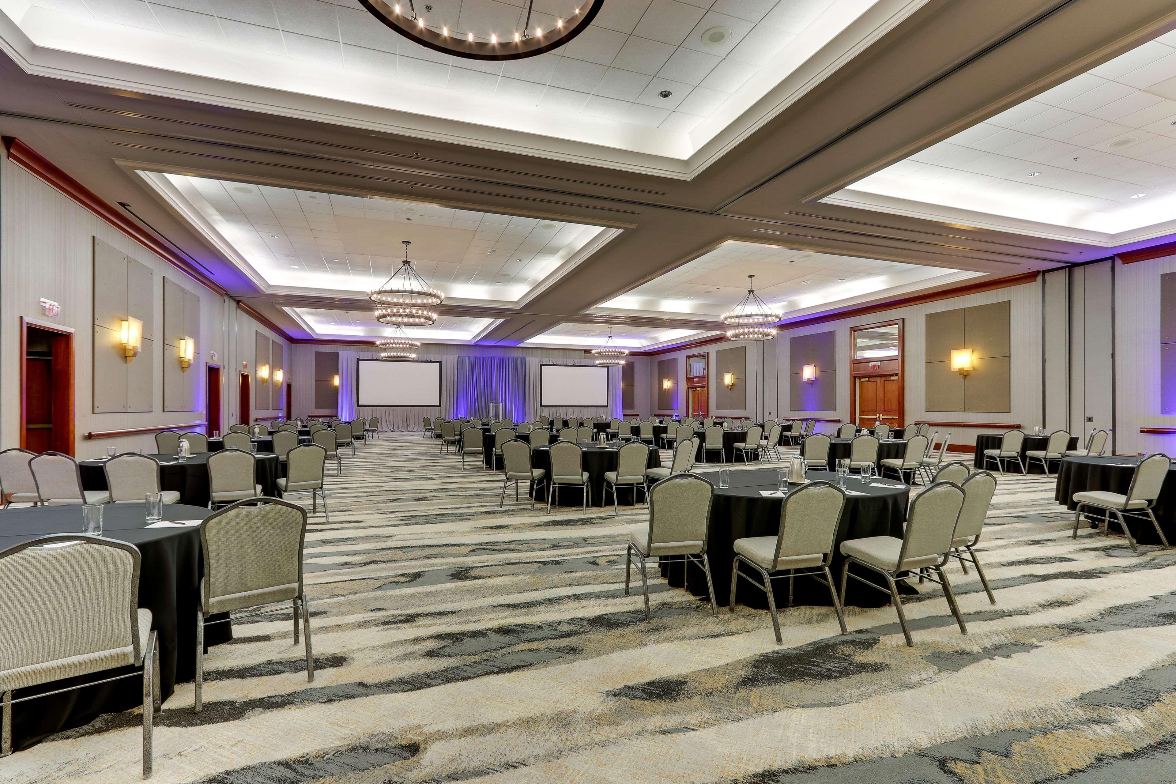 The Chattanoogan Hotel, Curio Collection By Hilton Экстерьер фото