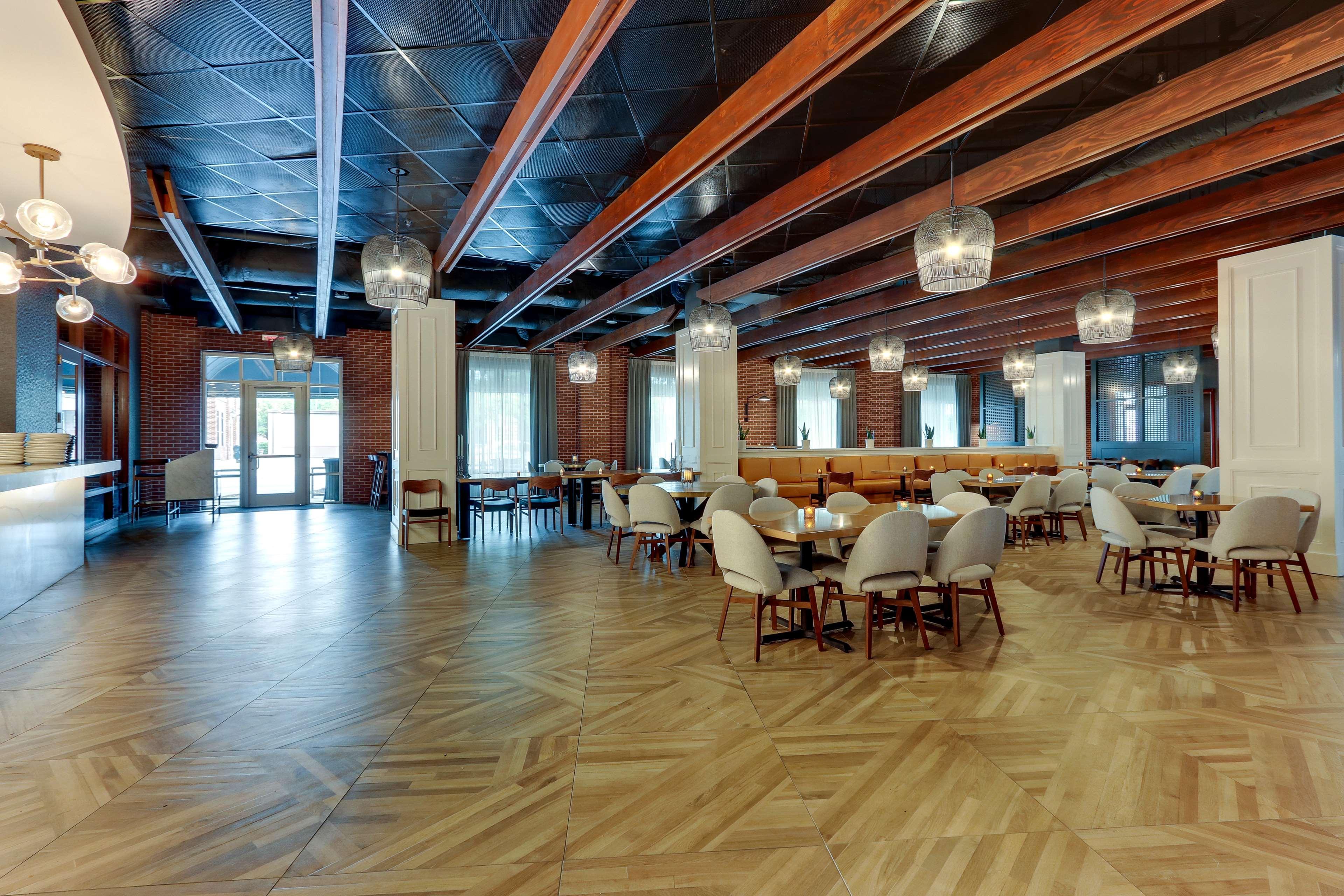 The Chattanoogan Hotel, Curio Collection By Hilton Экстерьер фото