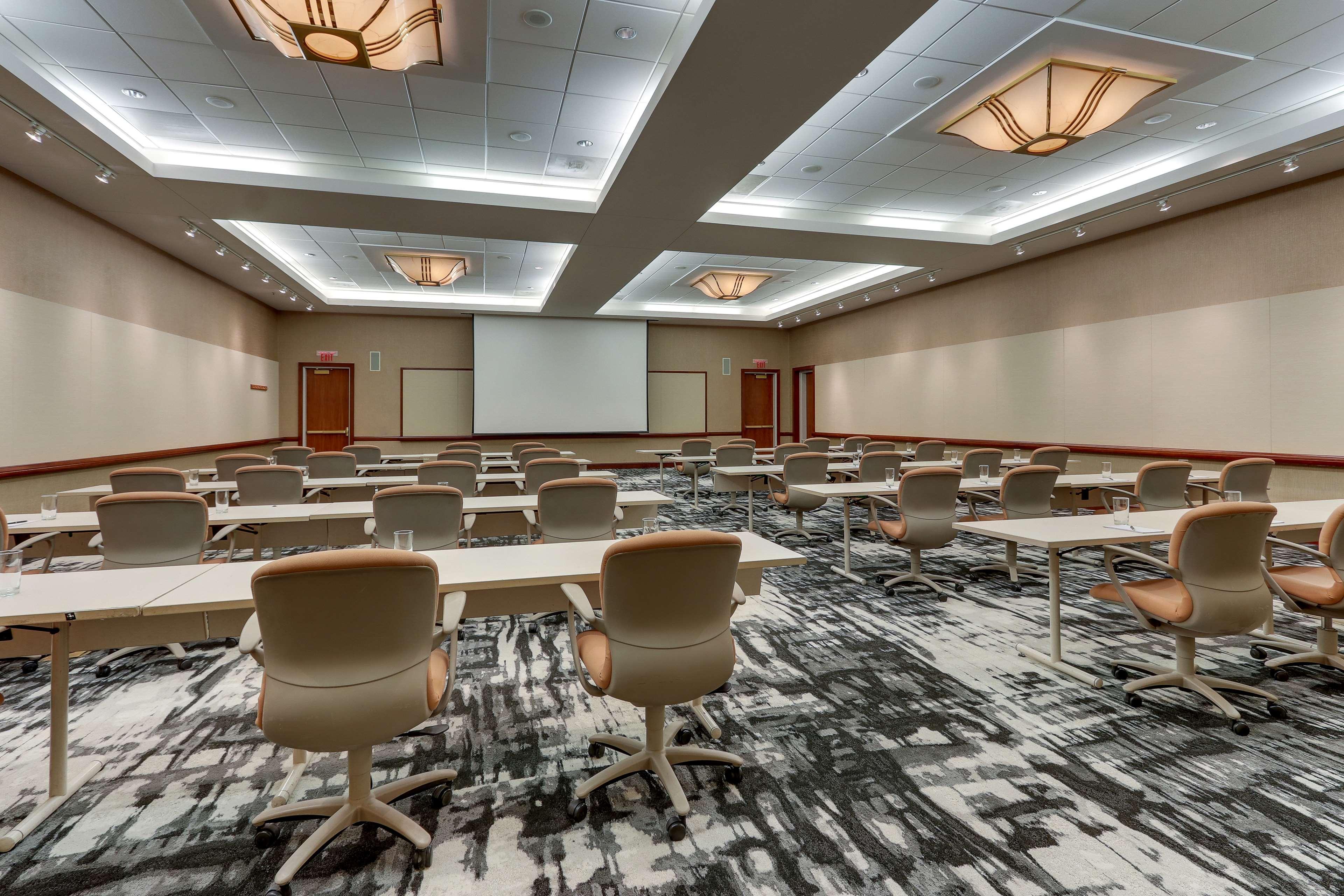 The Chattanoogan Hotel, Curio Collection By Hilton Экстерьер фото