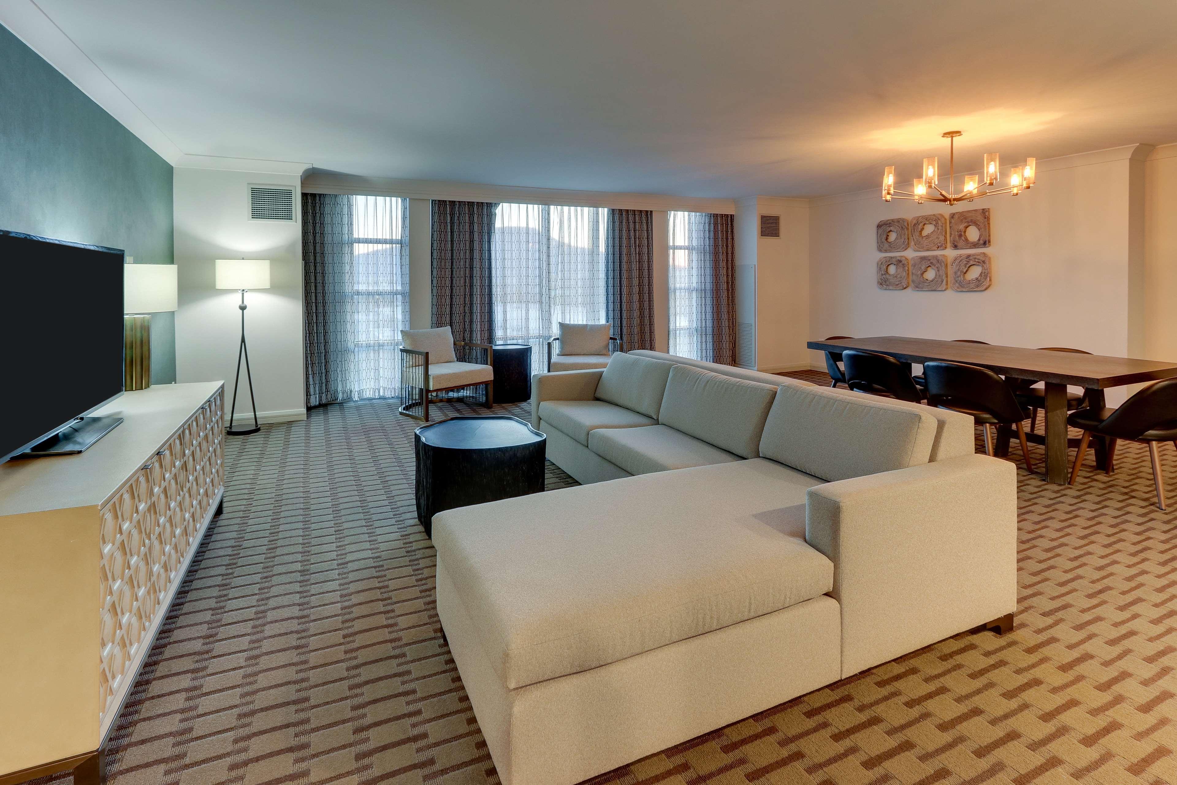 The Chattanoogan Hotel, Curio Collection By Hilton Экстерьер фото