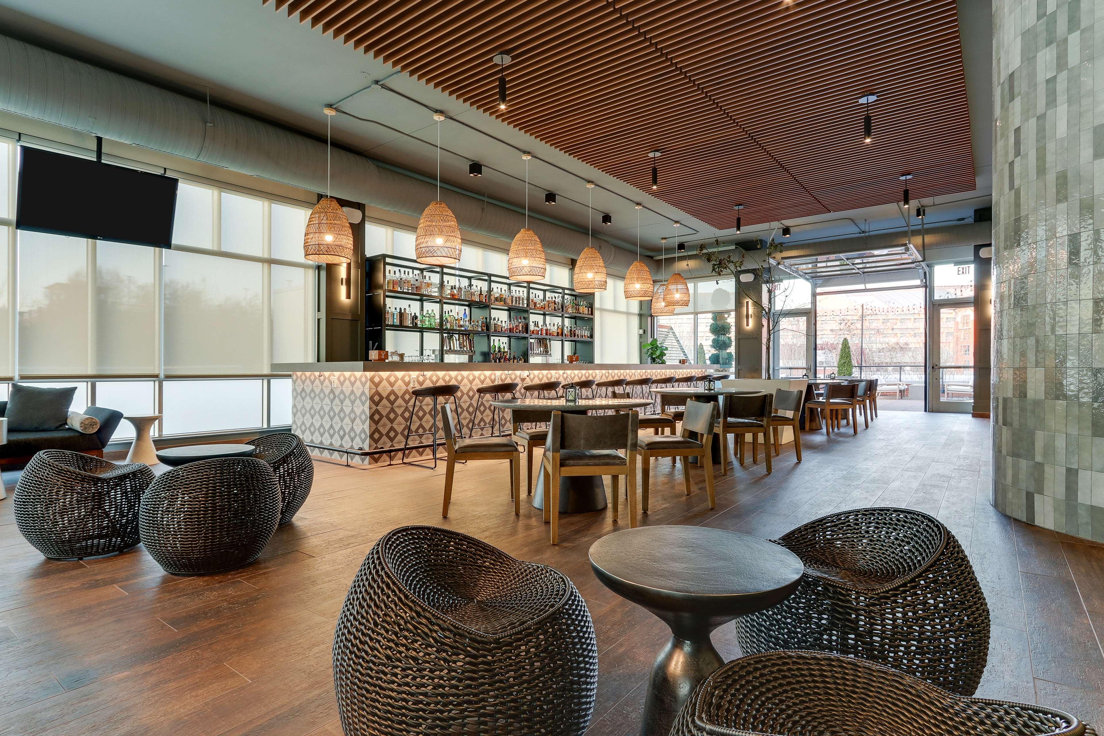 The Chattanoogan Hotel, Curio Collection By Hilton Экстерьер фото