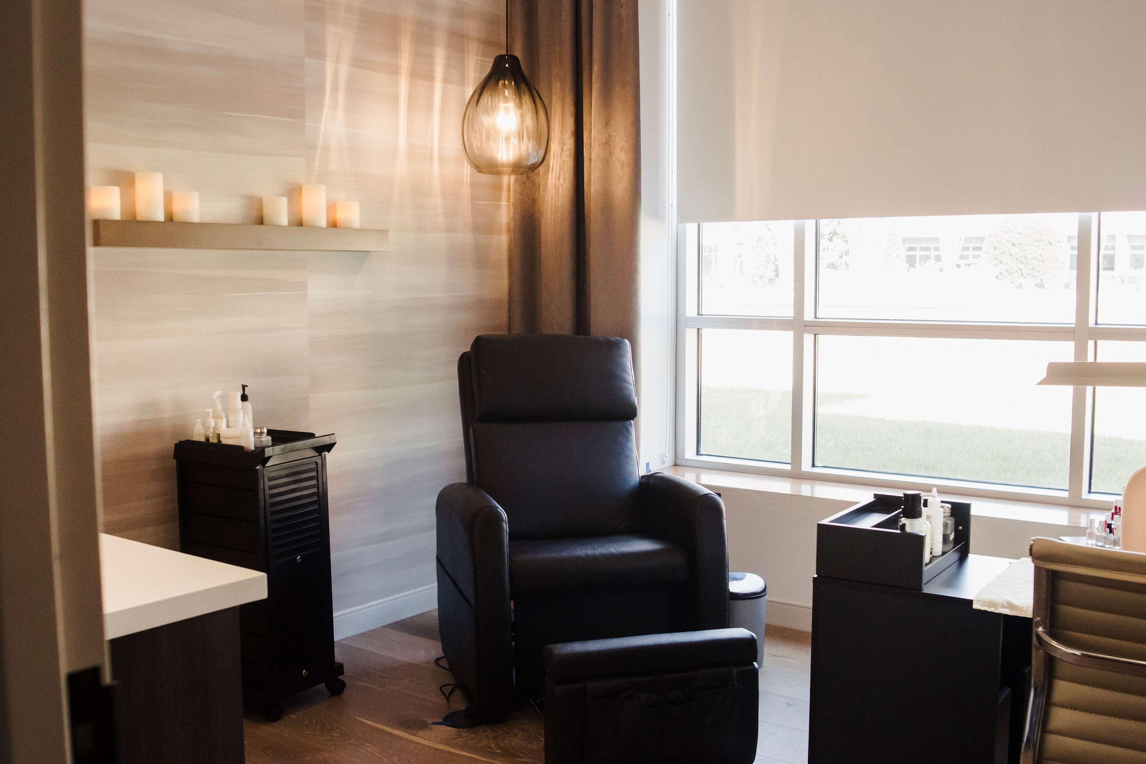 The Chattanoogan Hotel, Curio Collection By Hilton Экстерьер фото