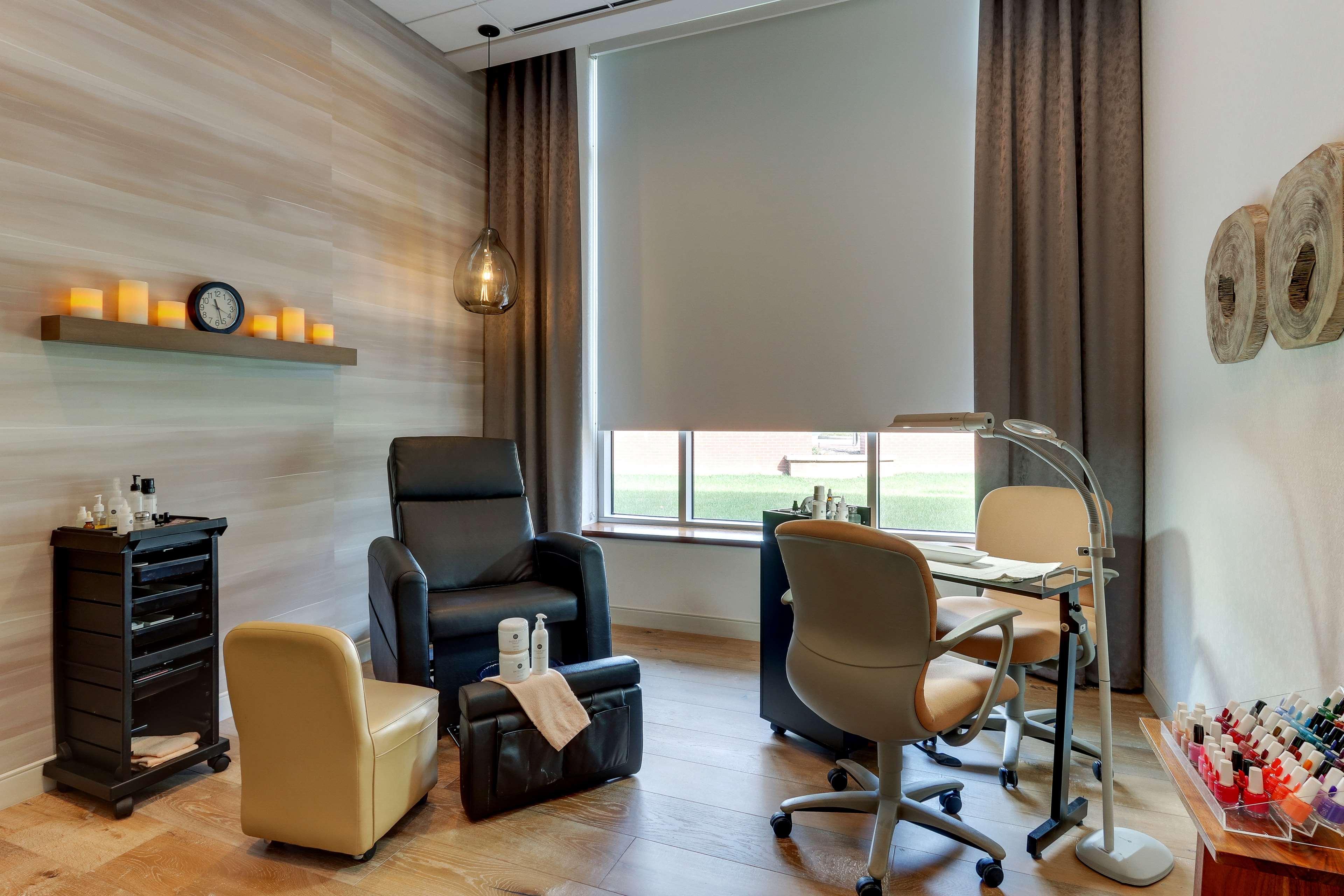 The Chattanoogan Hotel, Curio Collection By Hilton Экстерьер фото